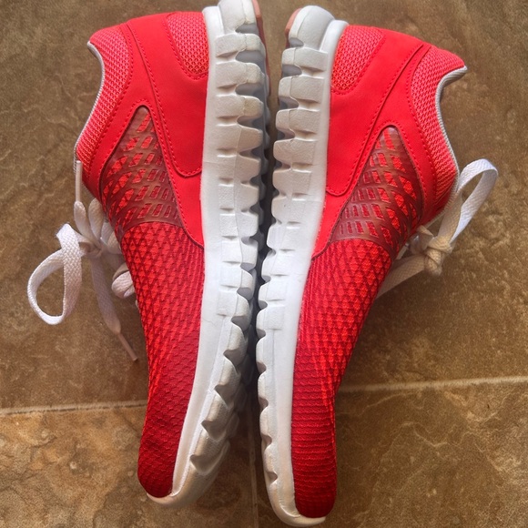 Reebok Scarlet Athletic Sneakers - Picture 3 of 7